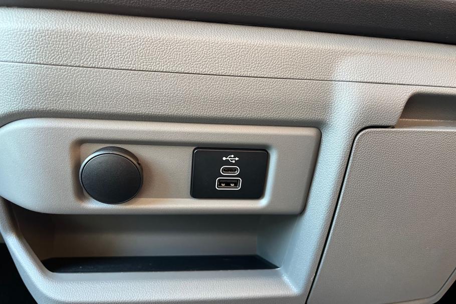 Used FORD TRANSIT CUSTOM YM75BZP 29