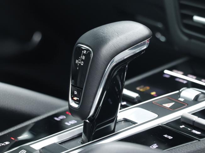 PORSCHE Cayenne Photo 25