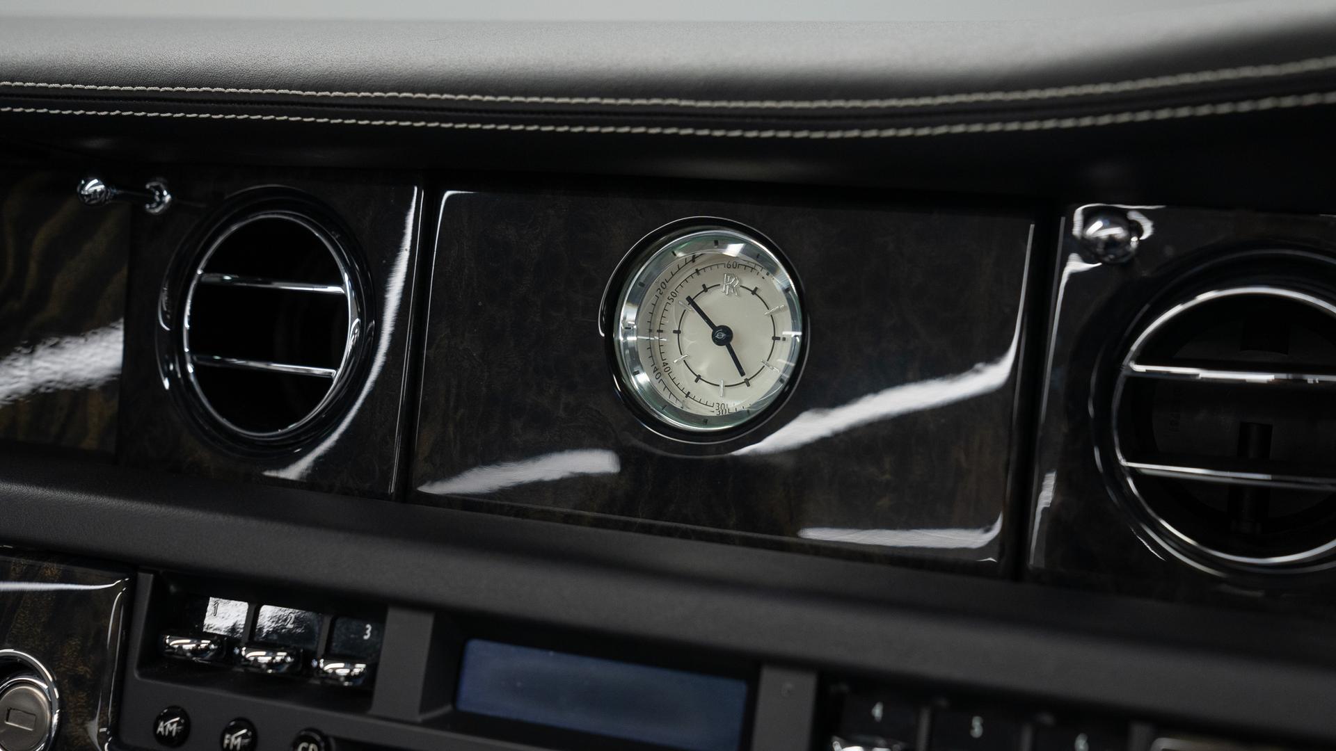 Rolls-Royce Phantom Photo 705ad25f-228f-4e53-9078-c23572d7ad5d.jpg