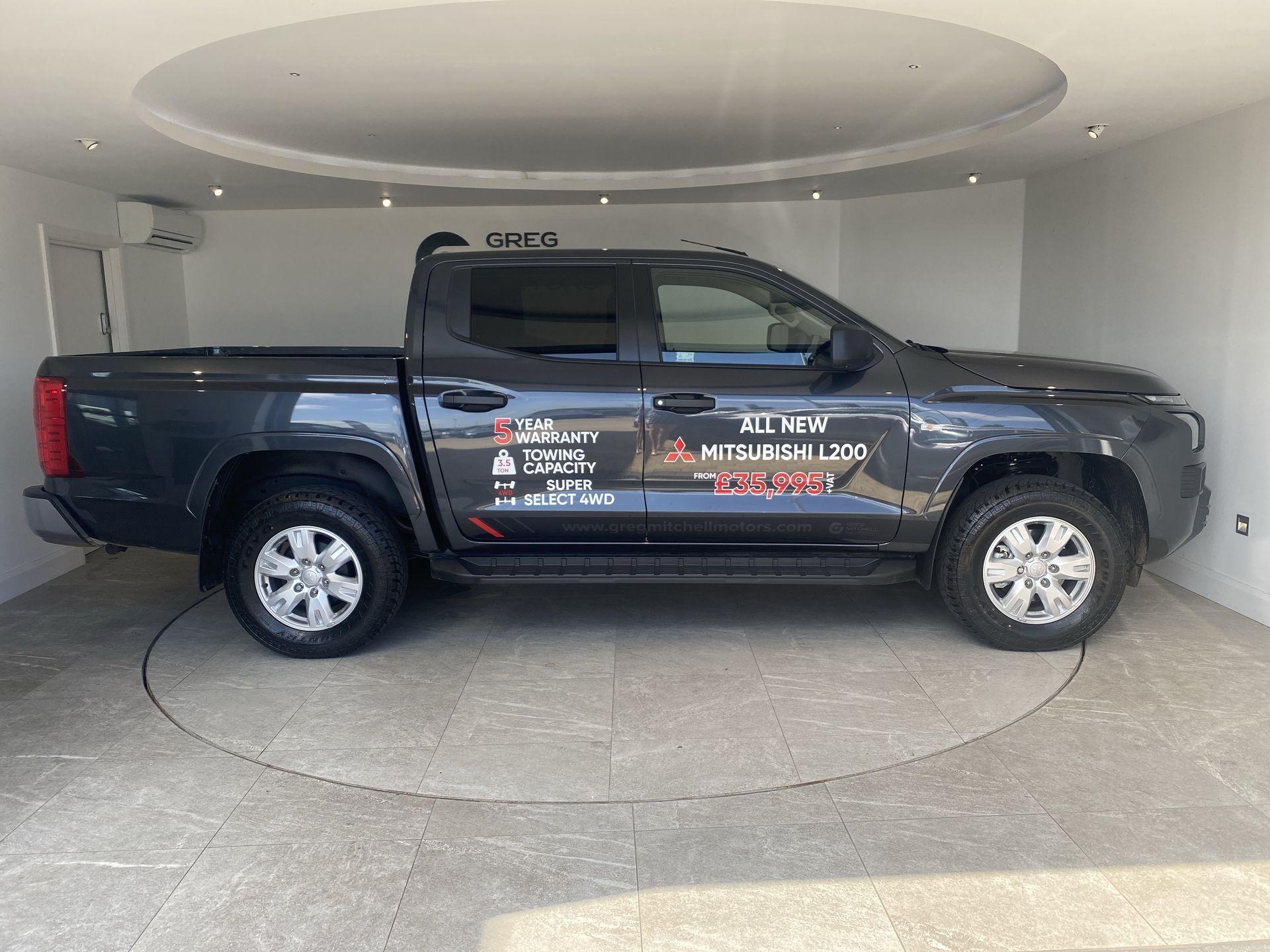 2026 Mitsubishi L200 2.4 Bi-Turbo D Titan Double Cab Pick Up 4WD Auto - vehicle photo 4 for sale on PureCar