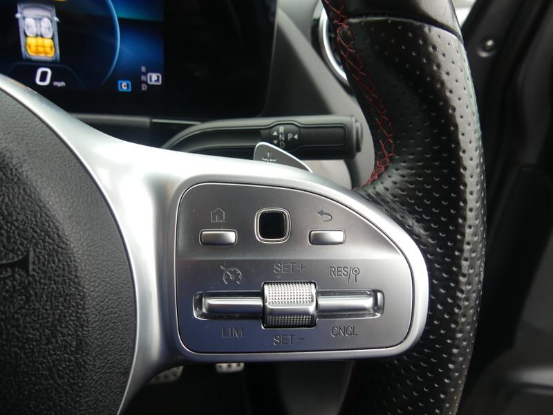 Mercedes-Benz B Class Photo 7062fda1-7b7f-44ca-befa-b5b137676752.jpg