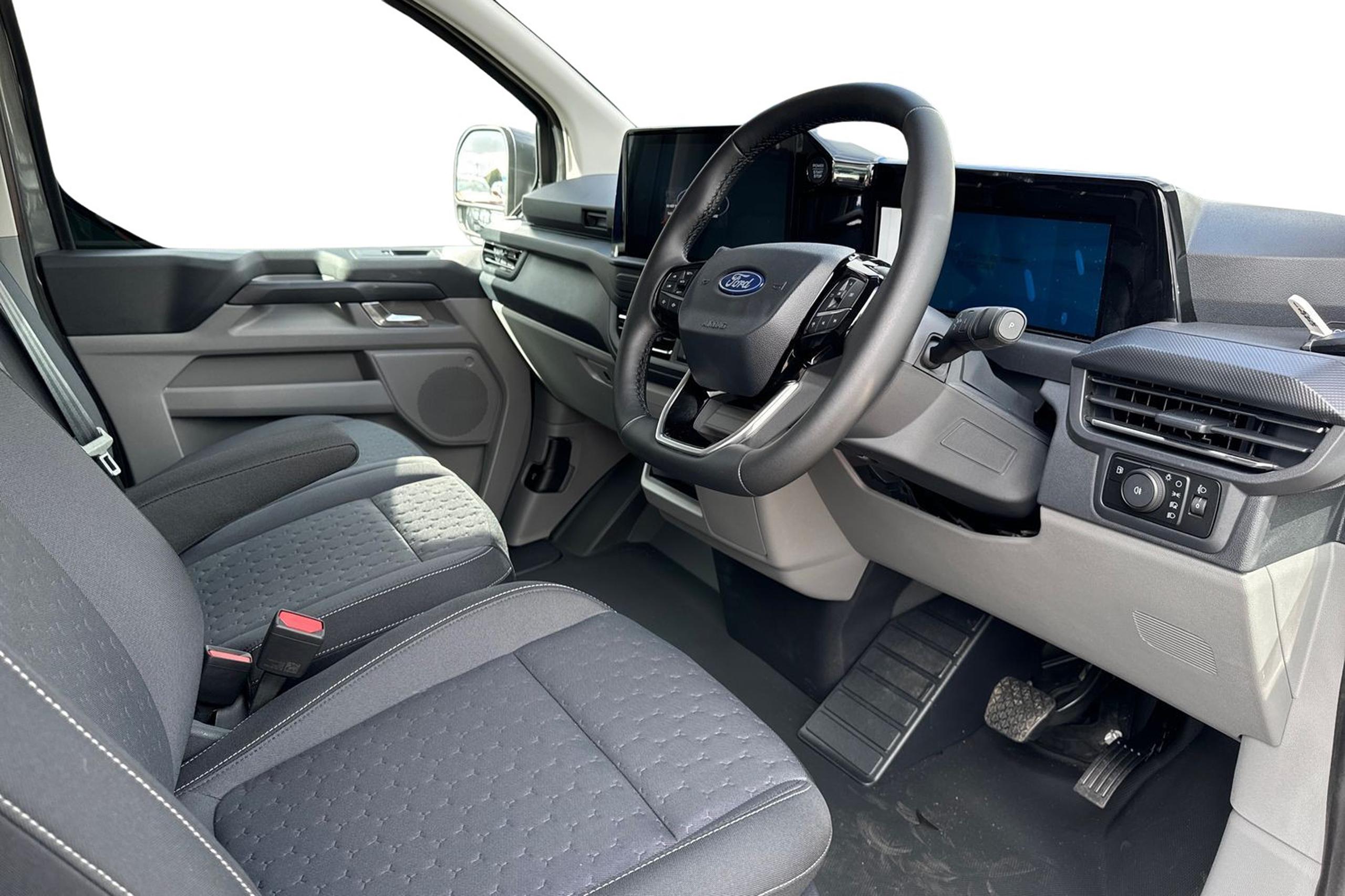 Ford TRANSIT CUSTOM Photo 13