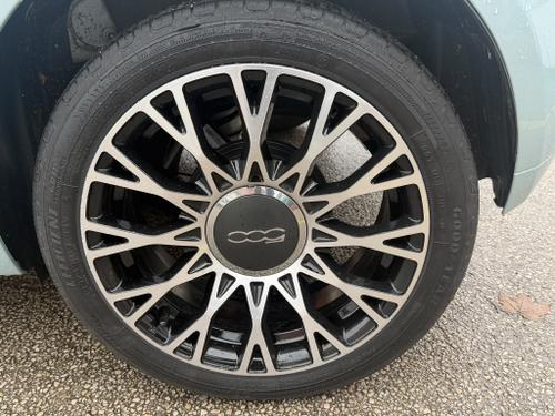 Fiat 500 Photo 707656da-319e-4032-8205-1a69caca5561.jpeg