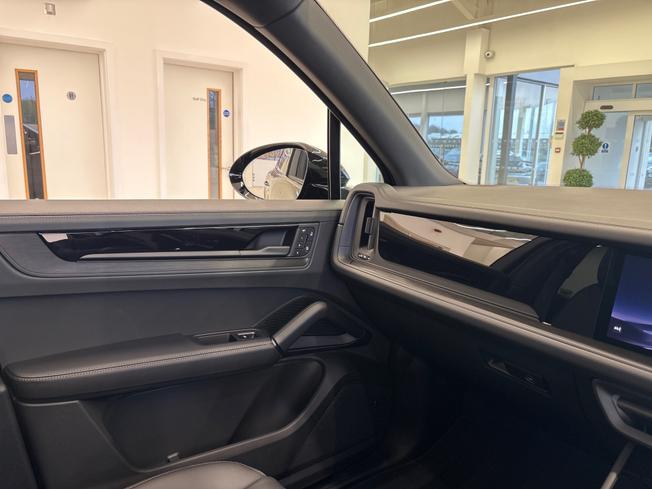 PORSCHE Cayenne Photo 42