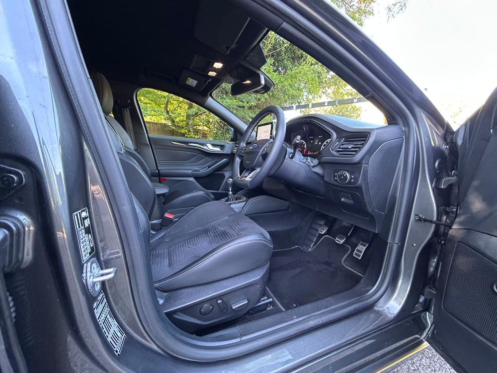 Used Ford Focus EF69JWW 27