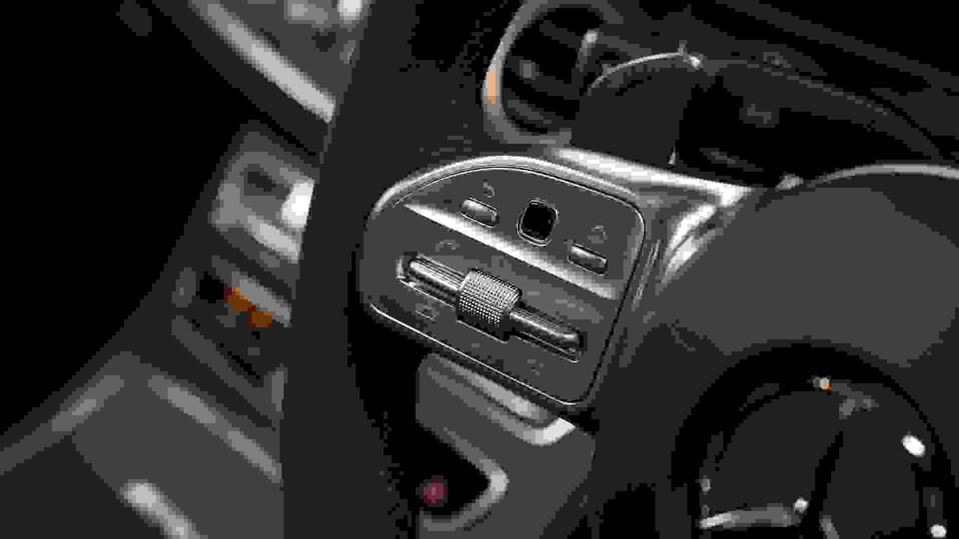 Mercedes-Benz E63 AMG Photo 70a67f1f-d660-4eb7-8211-69faeaf2e851.jpg