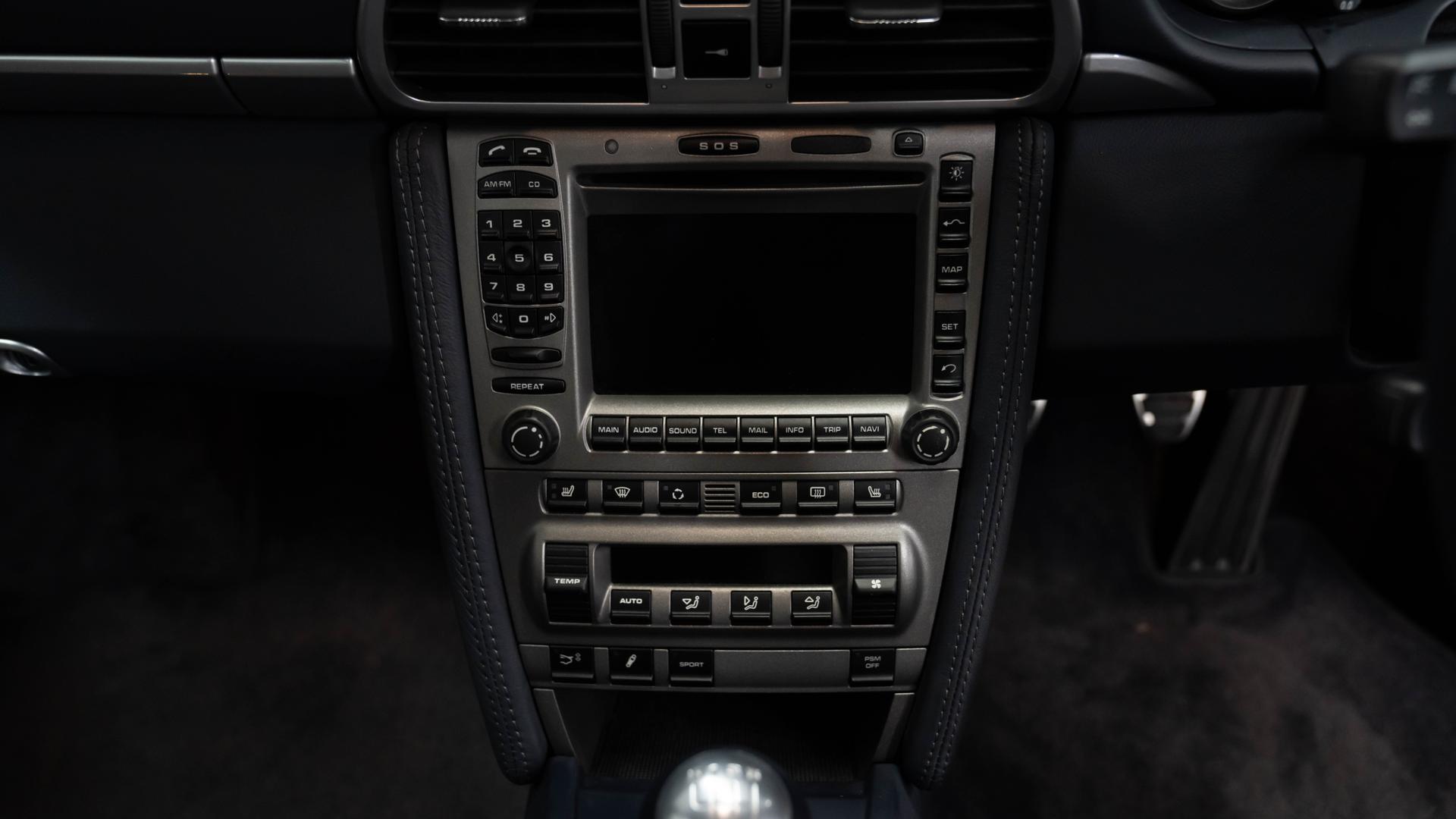 Porsche 911 Photo 70abf279-7fca-4958-bbb1-6521449c4394.jpg