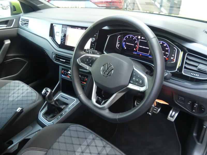 Volkswagen Taigo Photo 70addbe2-0742-4c33-adec-f17eb7b7053a.jpg