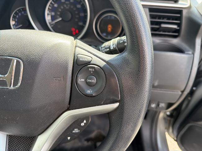 Honda Jazz Photo 70b55e30-7302-47d4-bf42-cc177c8d69c8.jpg