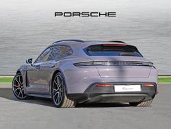 PORSCHE Taycan Photo 2