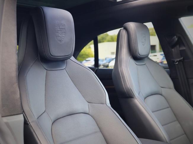 PORSCHE Macan Photo 25
