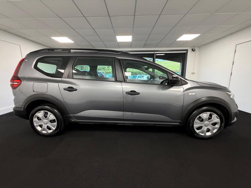 Dacia Jogger Photo 70c645ff-2104-4066-8a02-5f004cb34570.jpg