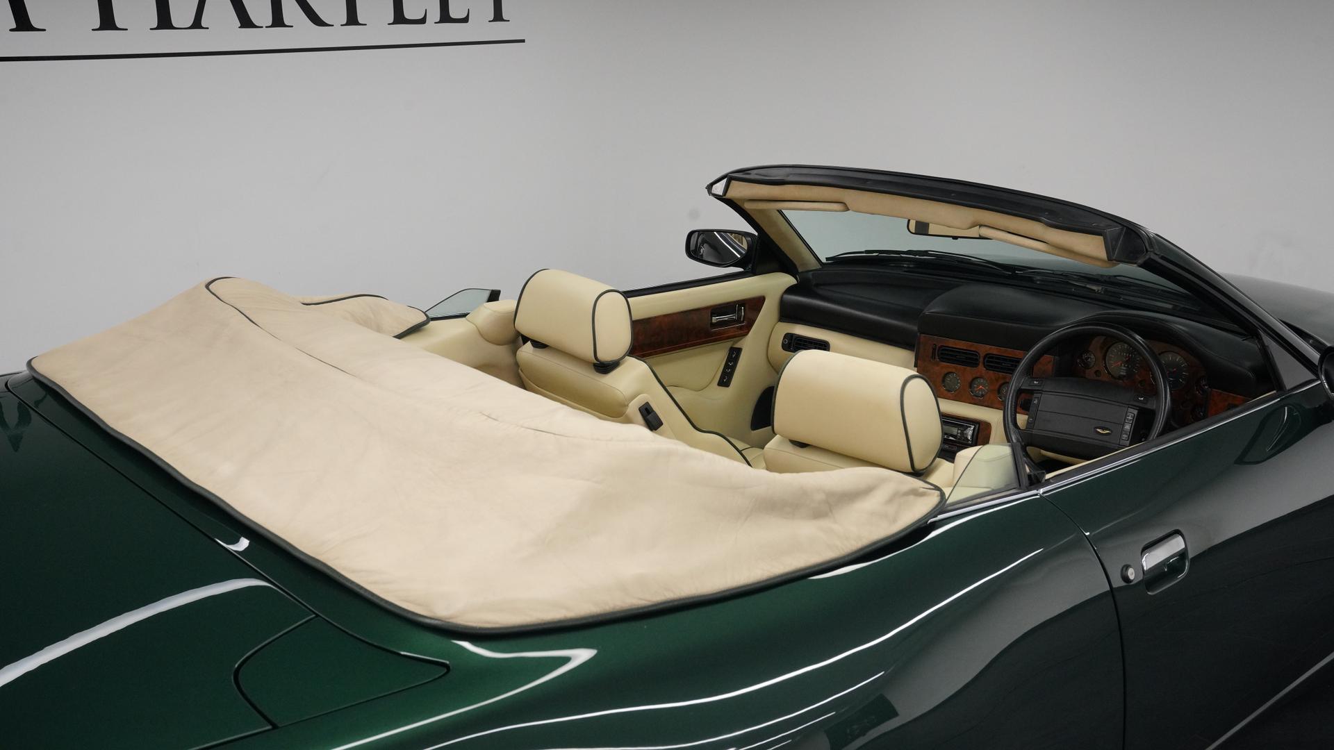 Aston Martin Virage Photo 70ea8afb-c078-4633-a98f-846b339a3719.jpg