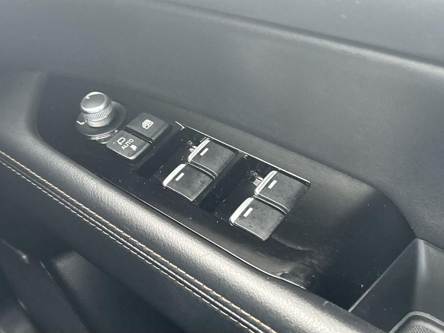Mazda CX-5 Photo 70ef53d8-b0c2-4e17-8b1b-eec865dde768.jpg