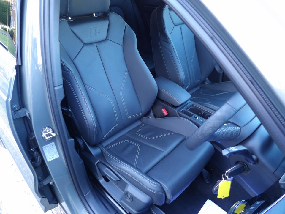 Used Audi Q3 SV74ZHN 18