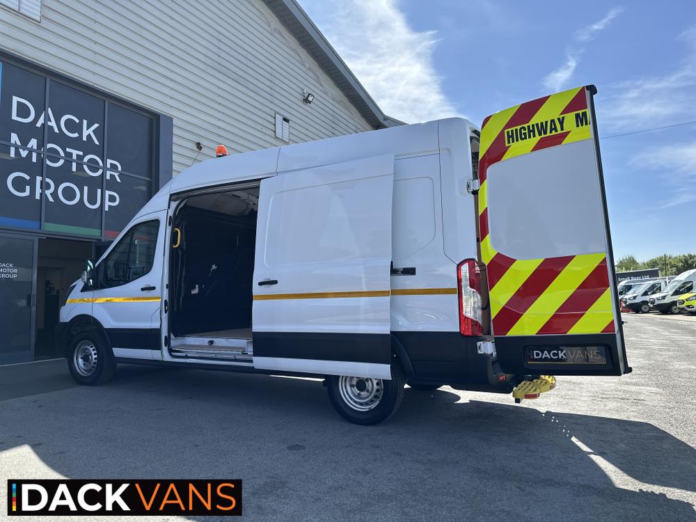 Ford Transit Photo 70f72349-8d18-494f-82c3-edd2b41dba55.jpg