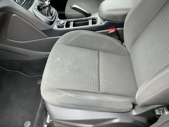 Ford C-Max Photo 37