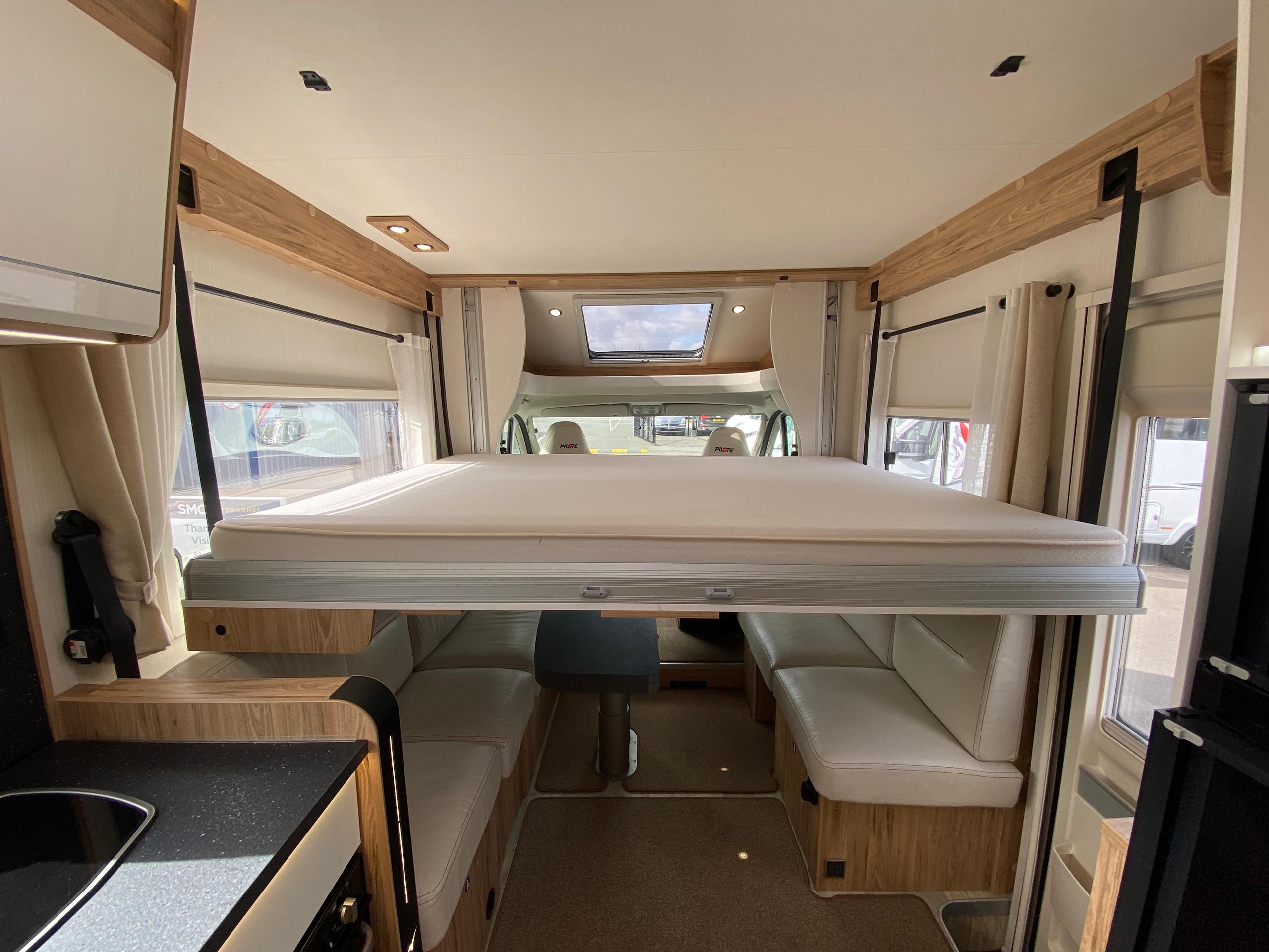 Pilote P696 D Evidence Fiat Ducato 2.3 140bhp Automatic