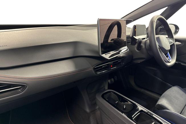 VOLKSWAGEN ID.3 Photo 2