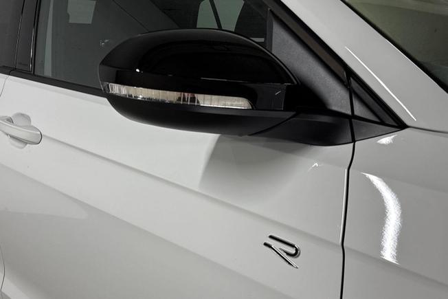 VOLKSWAGEN T-Cross Photo 18