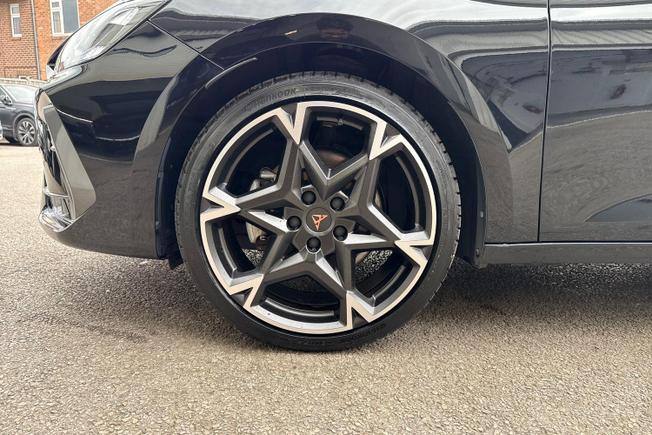 CUPRA Leon Photo 26