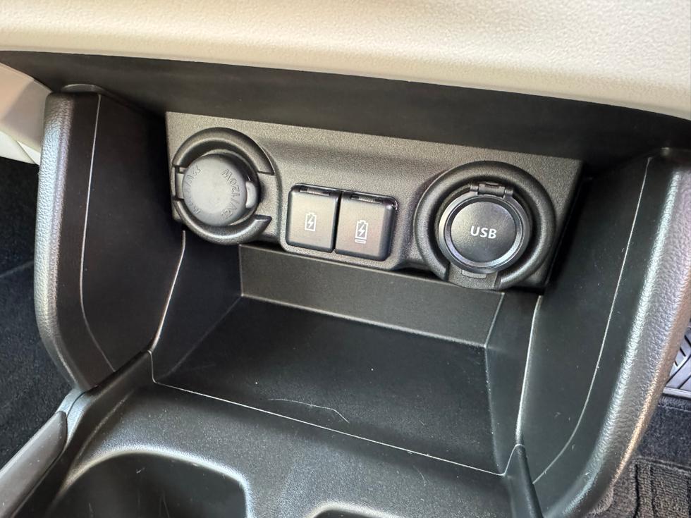 Suzuki Swift Photo 712ed36b-11f3-4acc-b431-9627778bd64a.JPEG