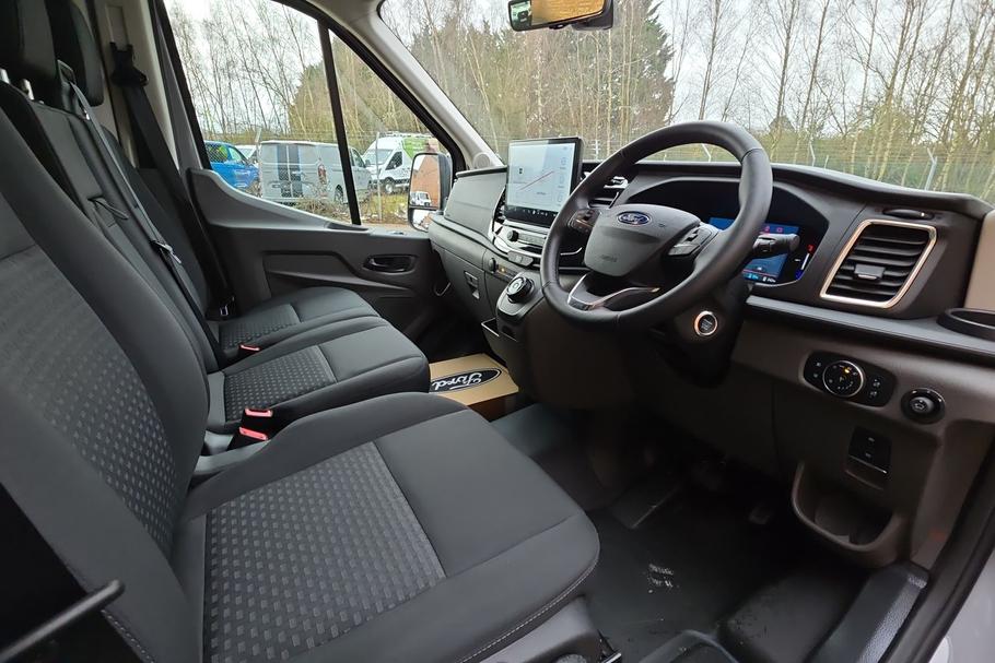 Used Ford E-TRANSIT LC75PZW 14