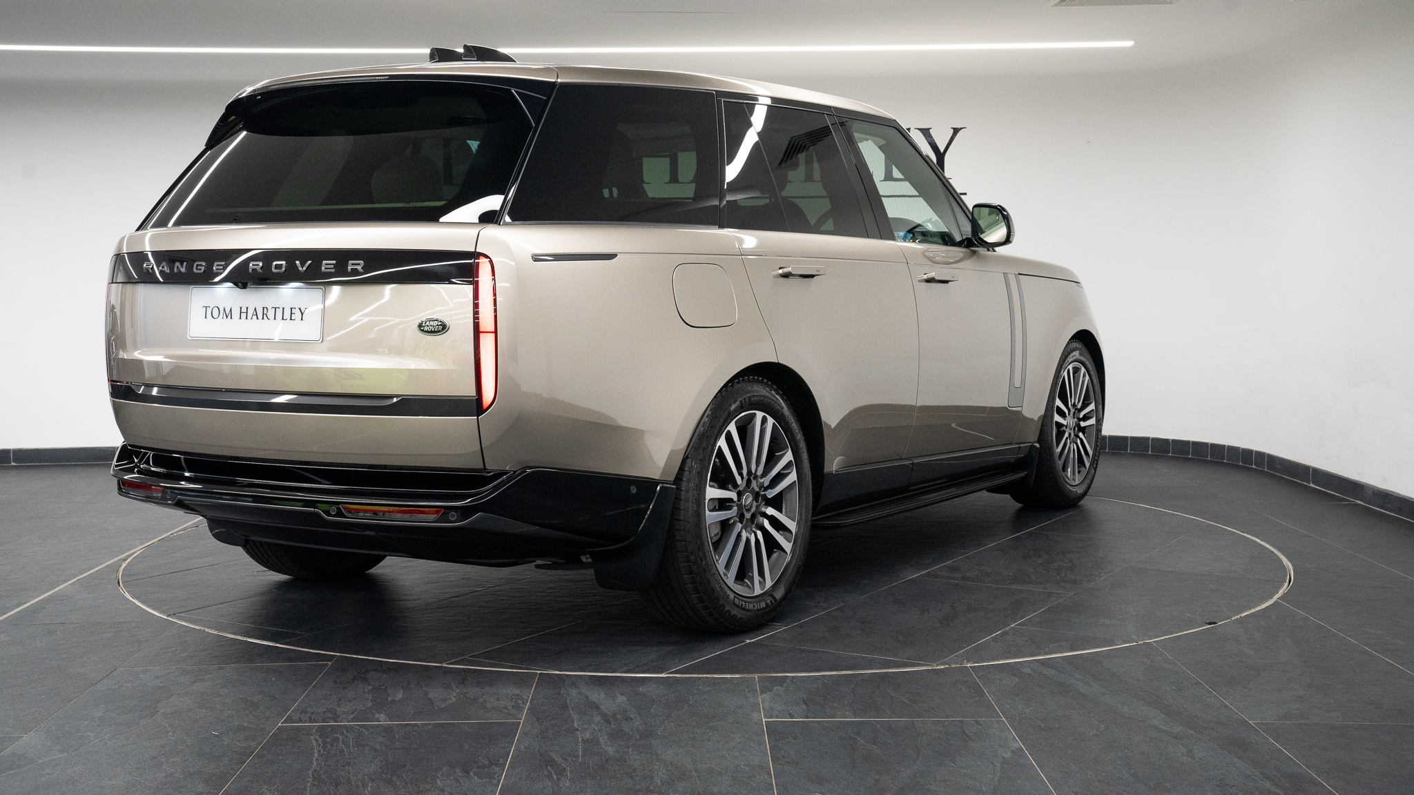 Used 2022 Land Rover Range Rover Vogue HSE D350 £139,950 300 miles ...