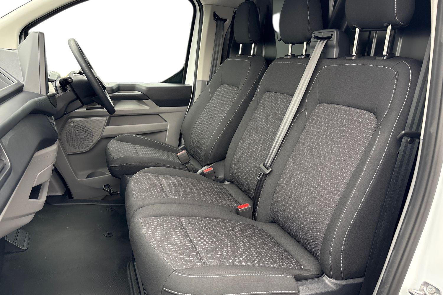 Ford E-TRANSIT CUSTOM Photo 9