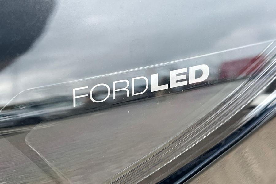 Ford TRANSIT CUSTOM Photo 714df900-7816-4c0b-bd3a-5e24731225cd.jpg
