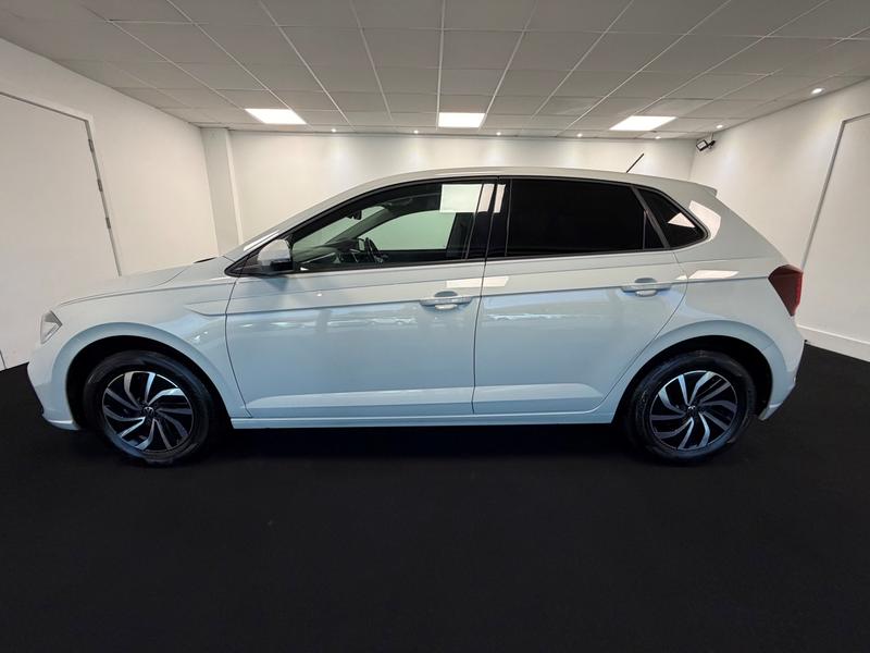 Volkswagen Polo Photo 714fe89c-fcb6-485b-8f5c-fef8eed488d6.jpg