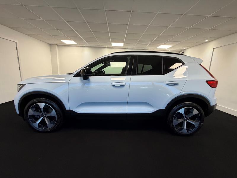 Volvo XC40 Photo 7154f697-eb23-496a-8744-320c2f326a59.jpg
