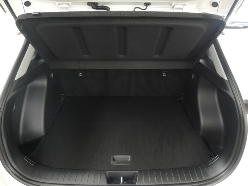 Hyundai KONA Photo 715ecbbf-73b5-4770-8b90-2e20f15d71d7.jpg