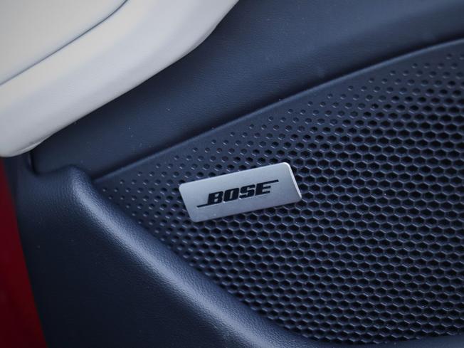 PORSCHE Taycan Photo 20