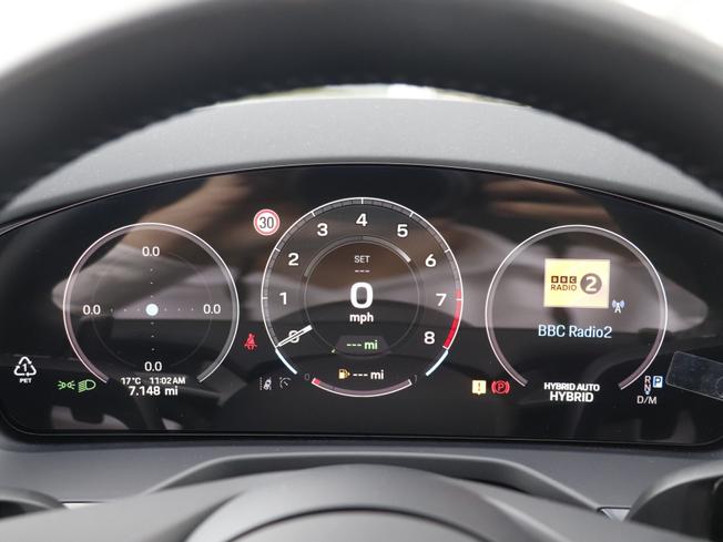 PORSCHE Panamera Photo 35