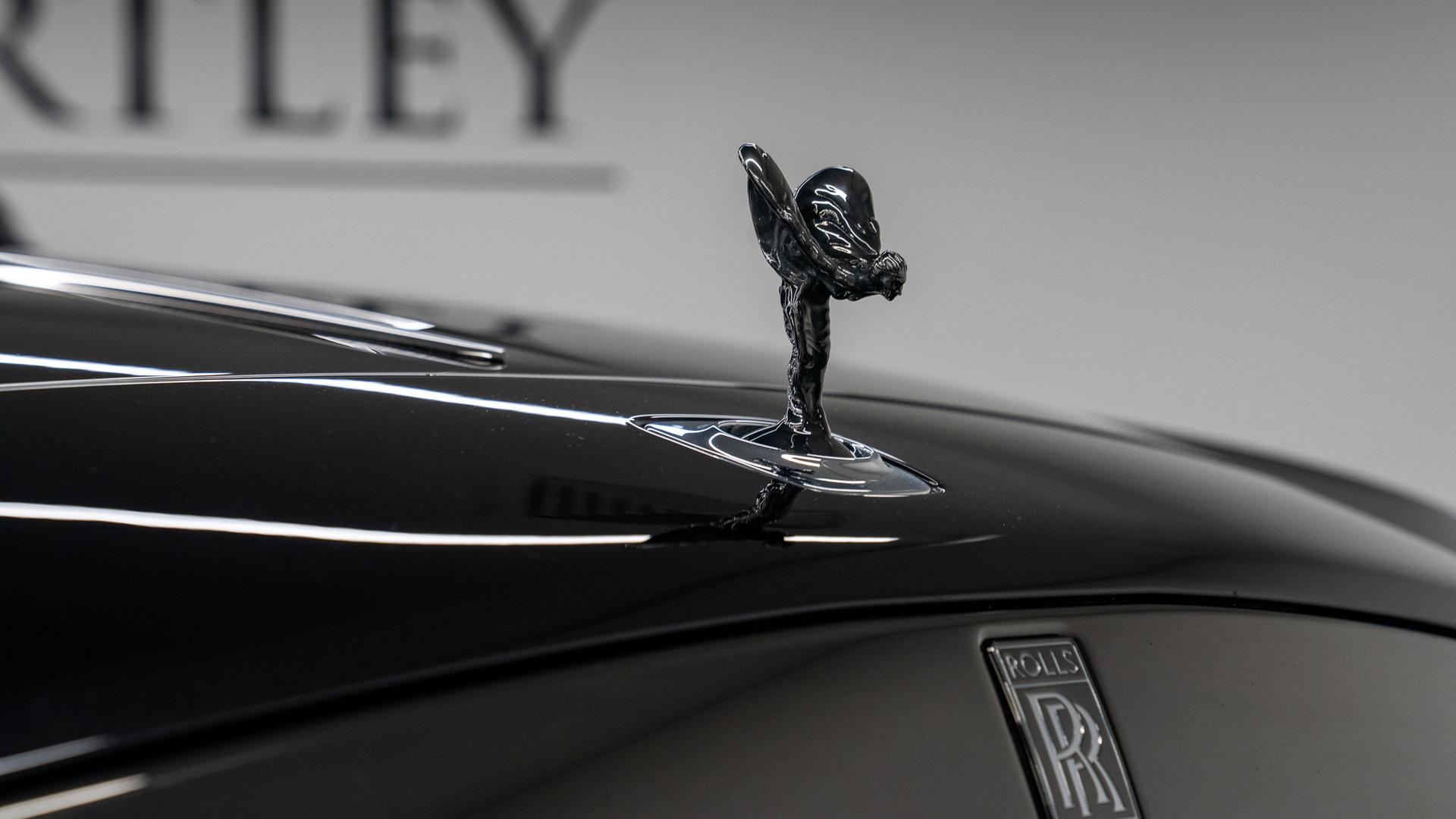 Rolls-Royce Wraith Photo 7192ef8c-611c-45c7-9e88-31f569c64f7f.jpg