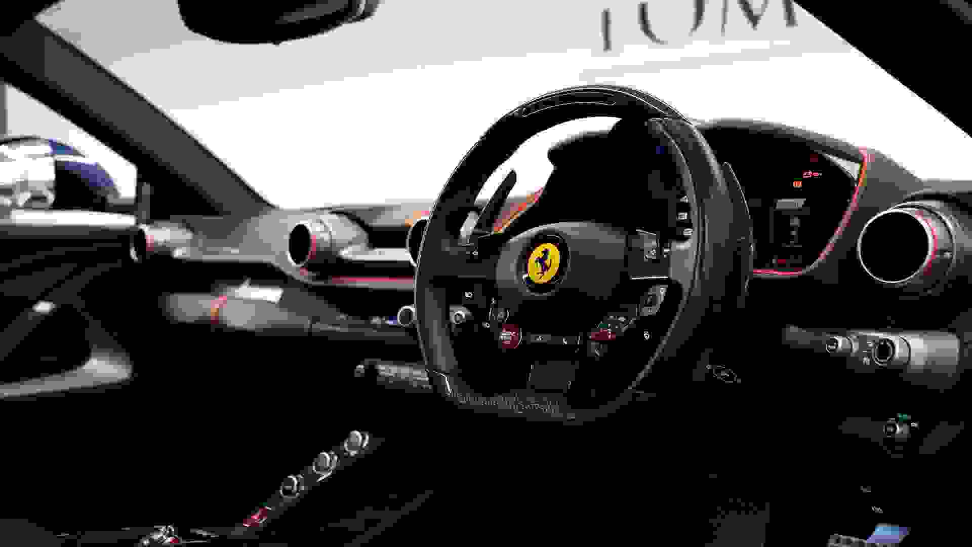 Ferrari 812 Photo 71af06f9-472f-48e9-8b9a-7a9dada8b906.jpg