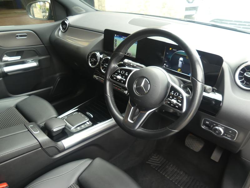 Mercedes-Benz B Class Photo 71b5ed55-de2f-4a30-84af-33260a2f08b1.jpg