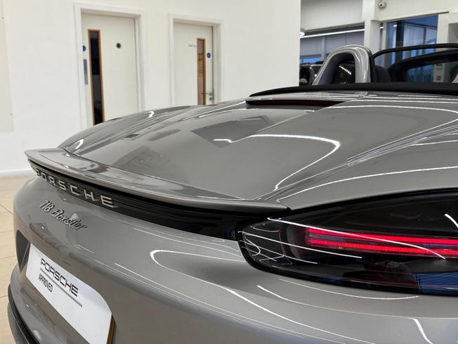 PORSCHE 718 Boxster Photo 56