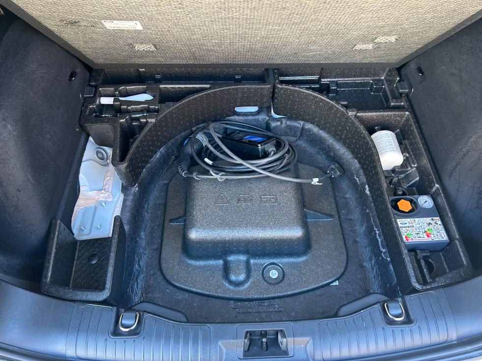 Ford Kuga Photo 71bfe8f5-9f8e-4439-b73a-0b7a6f4eba5f.jpeg
