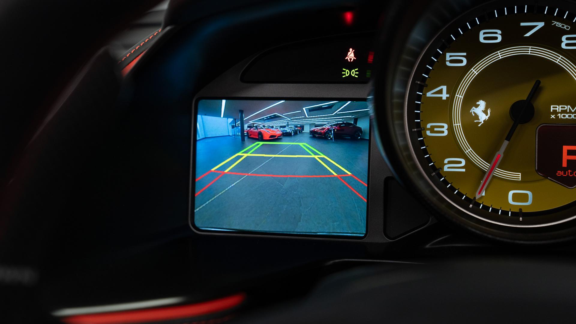 Ferrari 812 Photo 71d72efa-7b4f-4c1f-9fff-80b8d6148725.jpg
