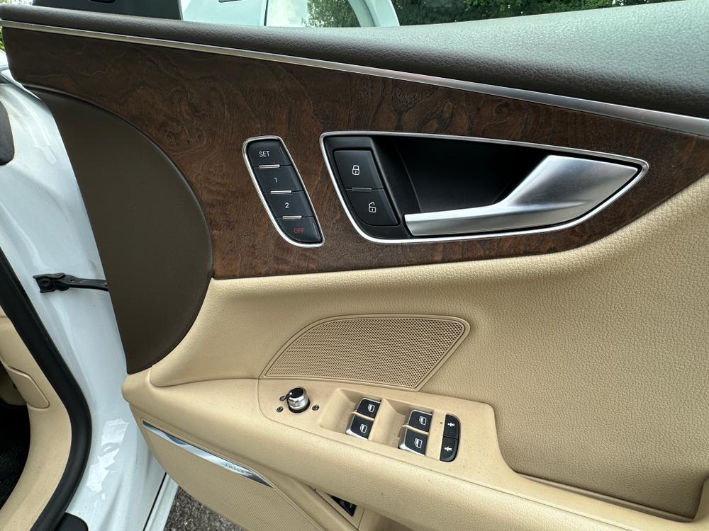 Used Audi A7 LF12FHY 21