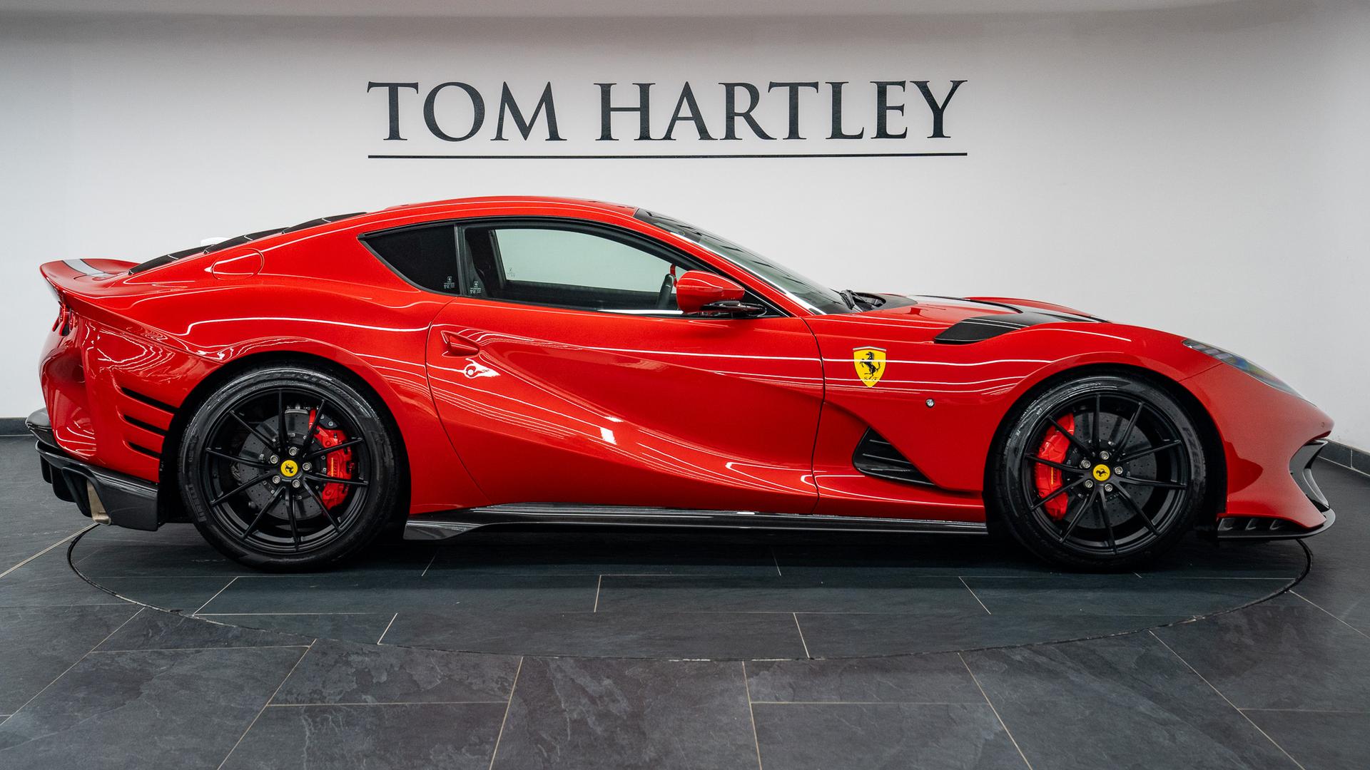 Ferrari 812 Photo 71e12bb6-cf60-4eb5-9199-feb5b2d1a775.jpg