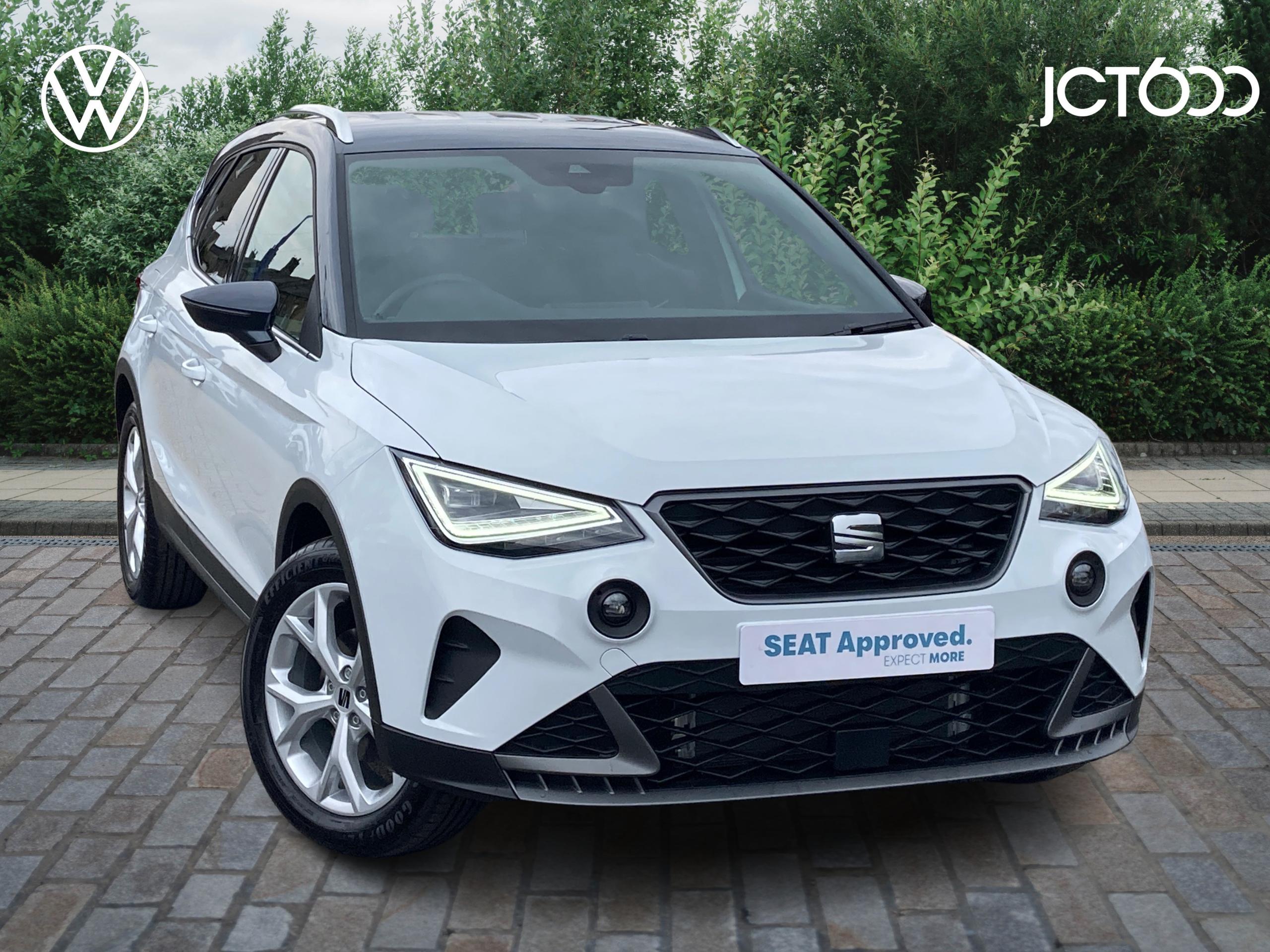 Seat arona store electric