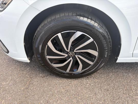 Volkswagen Polo Photo 71fd6f47-0460-489f-9052-2d7a37c123b8.jpg