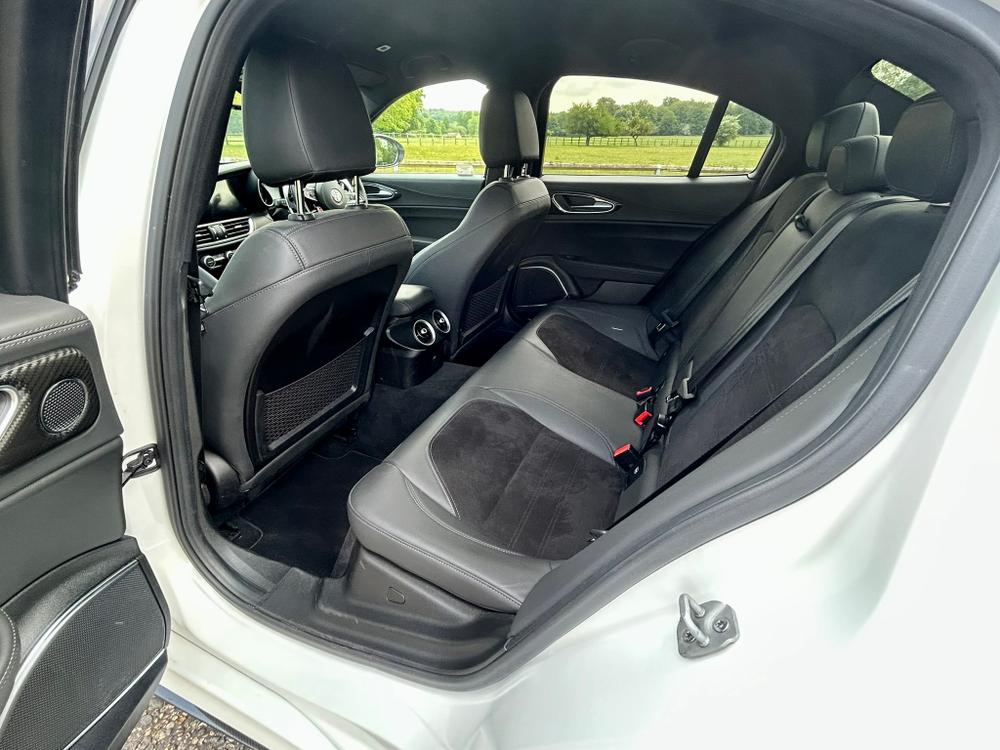 Used Alfa Romeo Giulia LC22YDN 29