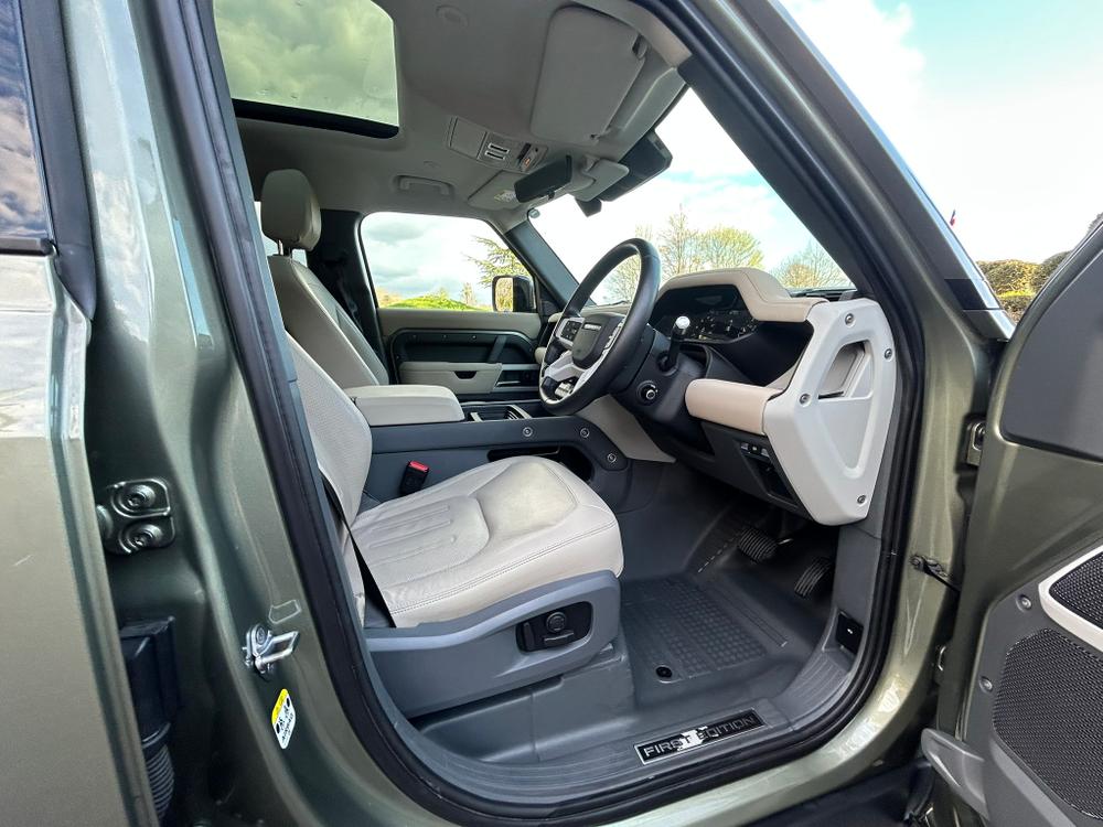 Used Land Rover Defender 110 LB21APX 11