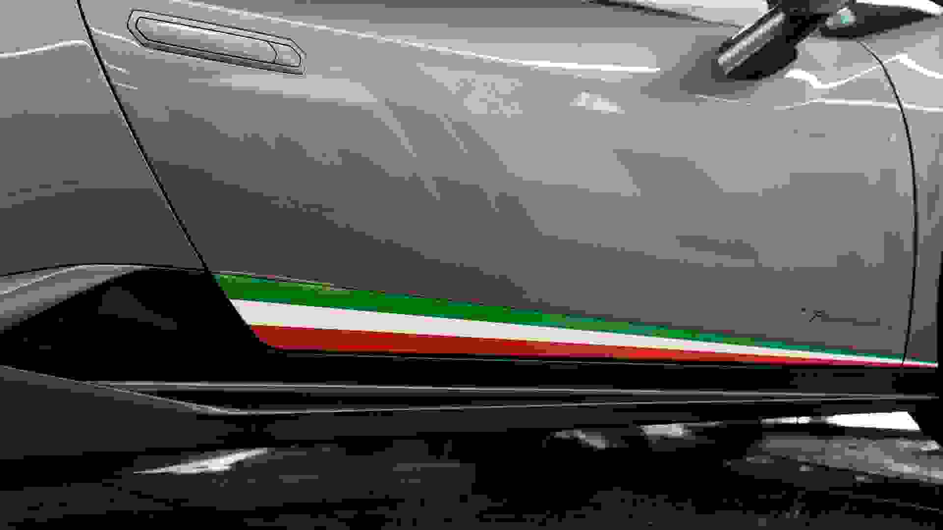 Lamborghini Huracan Photo 7224fa78-4de7-44ac-860c-ea5e9f540a9c.jpg