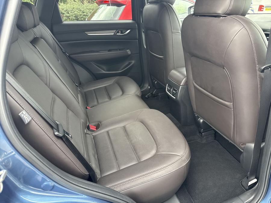 Mazda CX-5 Photo 723ad55a-83d7-43d3-8cdb-6d9584b4f2fc.jpg