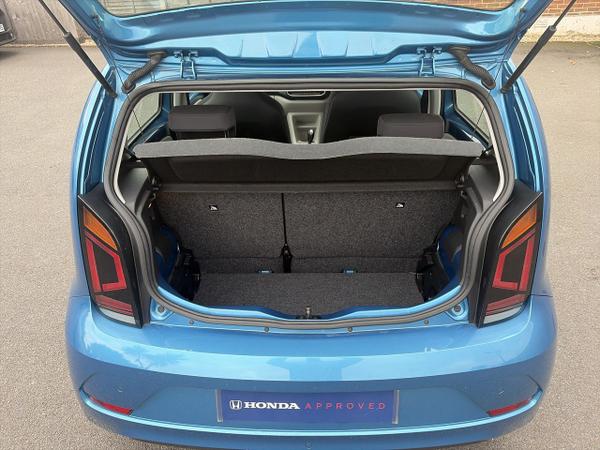 Volkswagen up! Photo 14